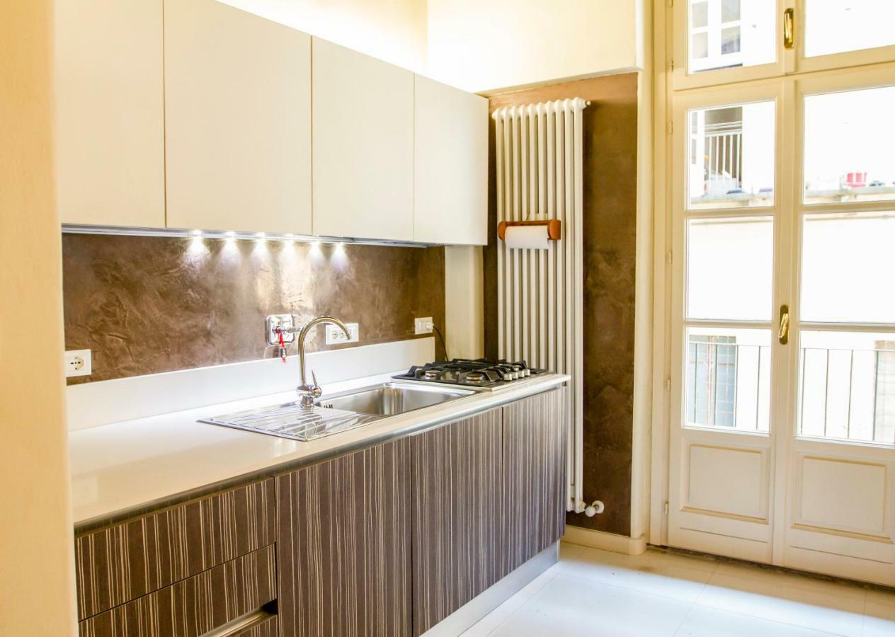 Luxrent Apartment Castello Turin Exterior photo